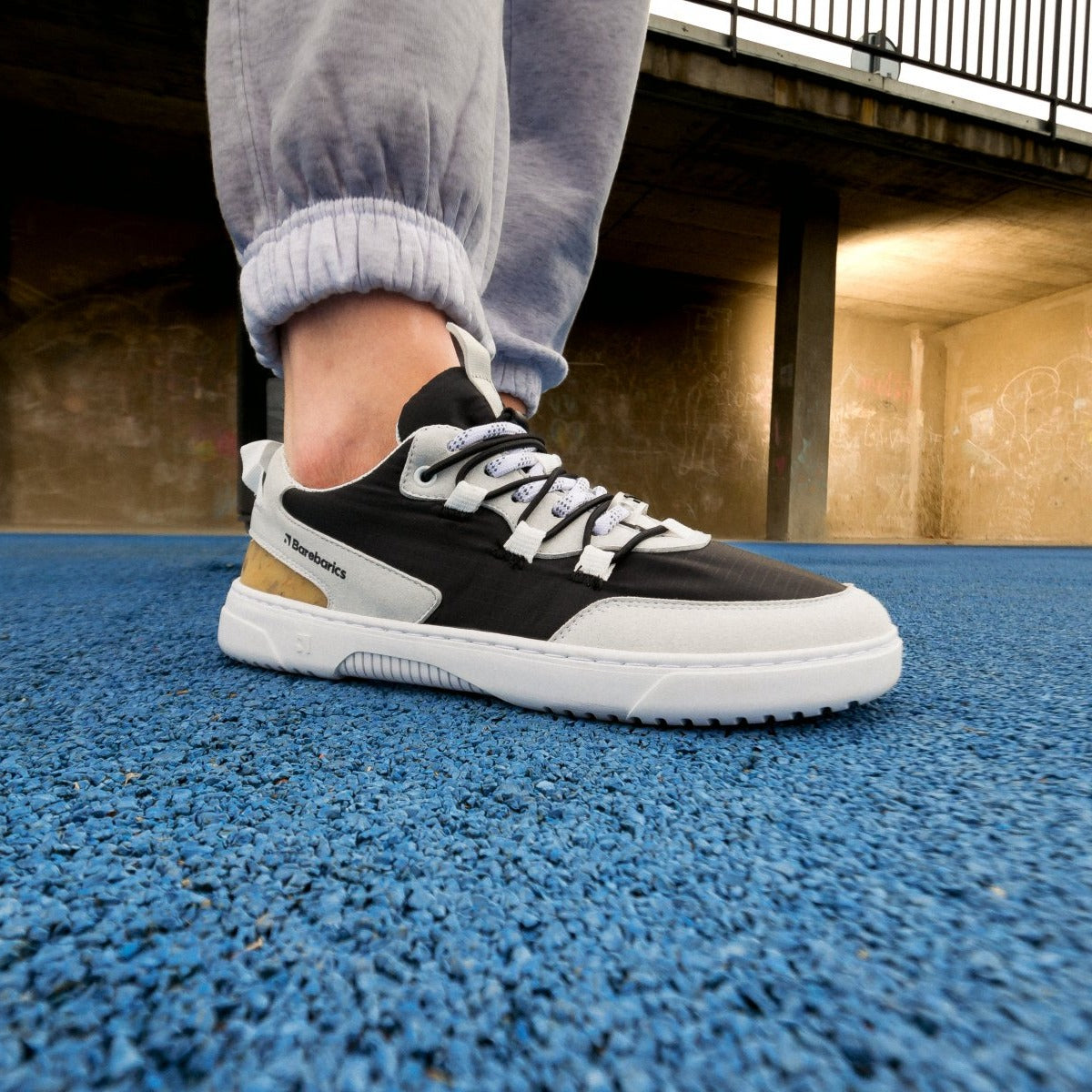 Barfuß-Sneaker Barebarics Revive - Hellgrau & Schwarz