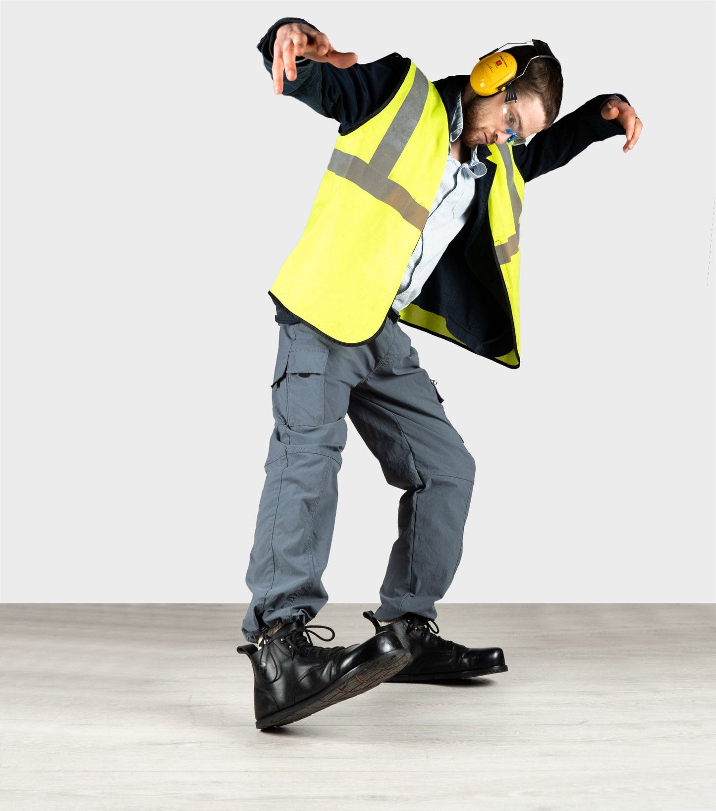 Barefoot Safety Carpenters boots by Gaucho Ninja Barefoot Work Boots with Safety Caps