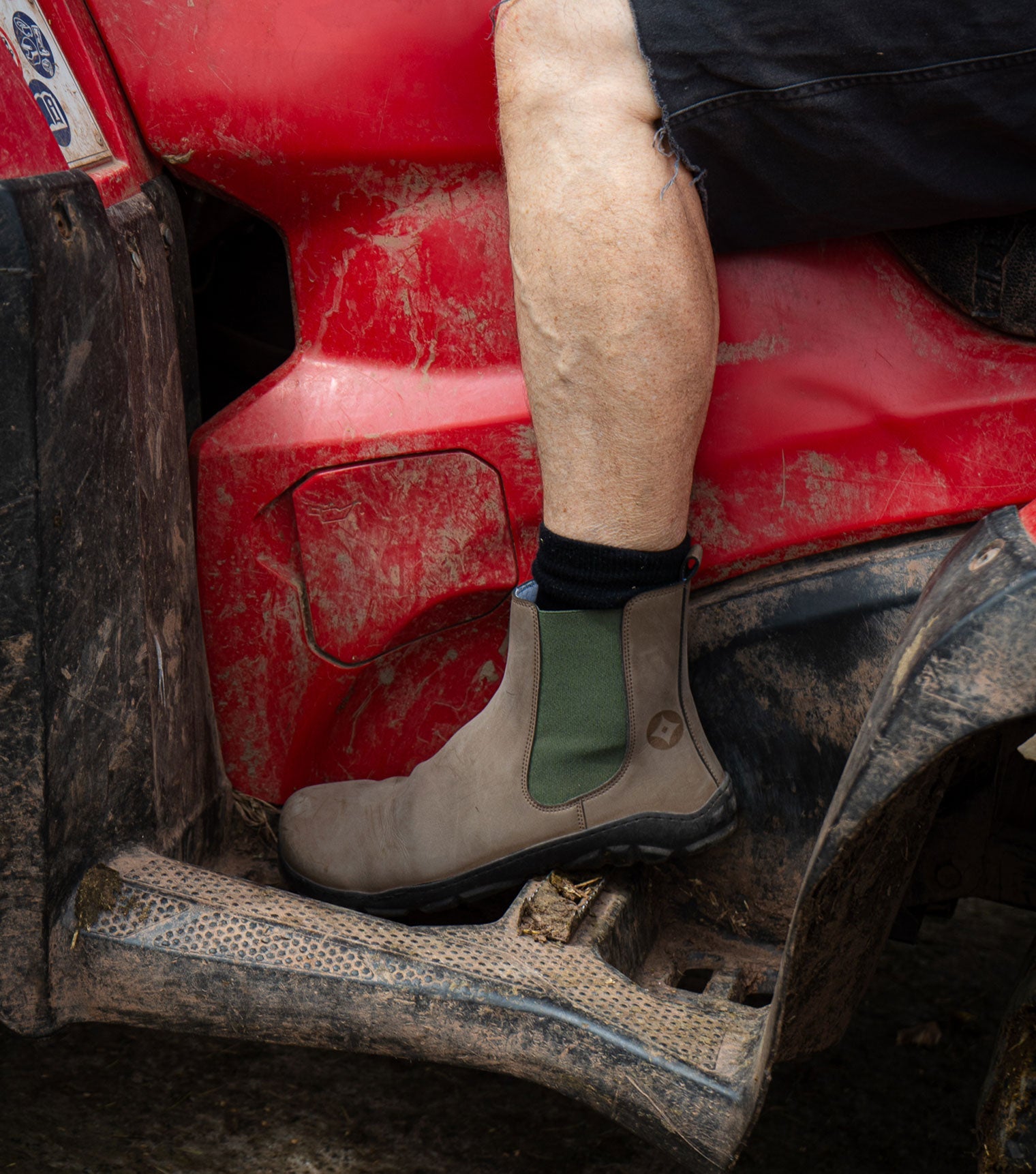 Barefoot Safety Chelsea Boots in light brown microNobuk, built for tough jobs. 