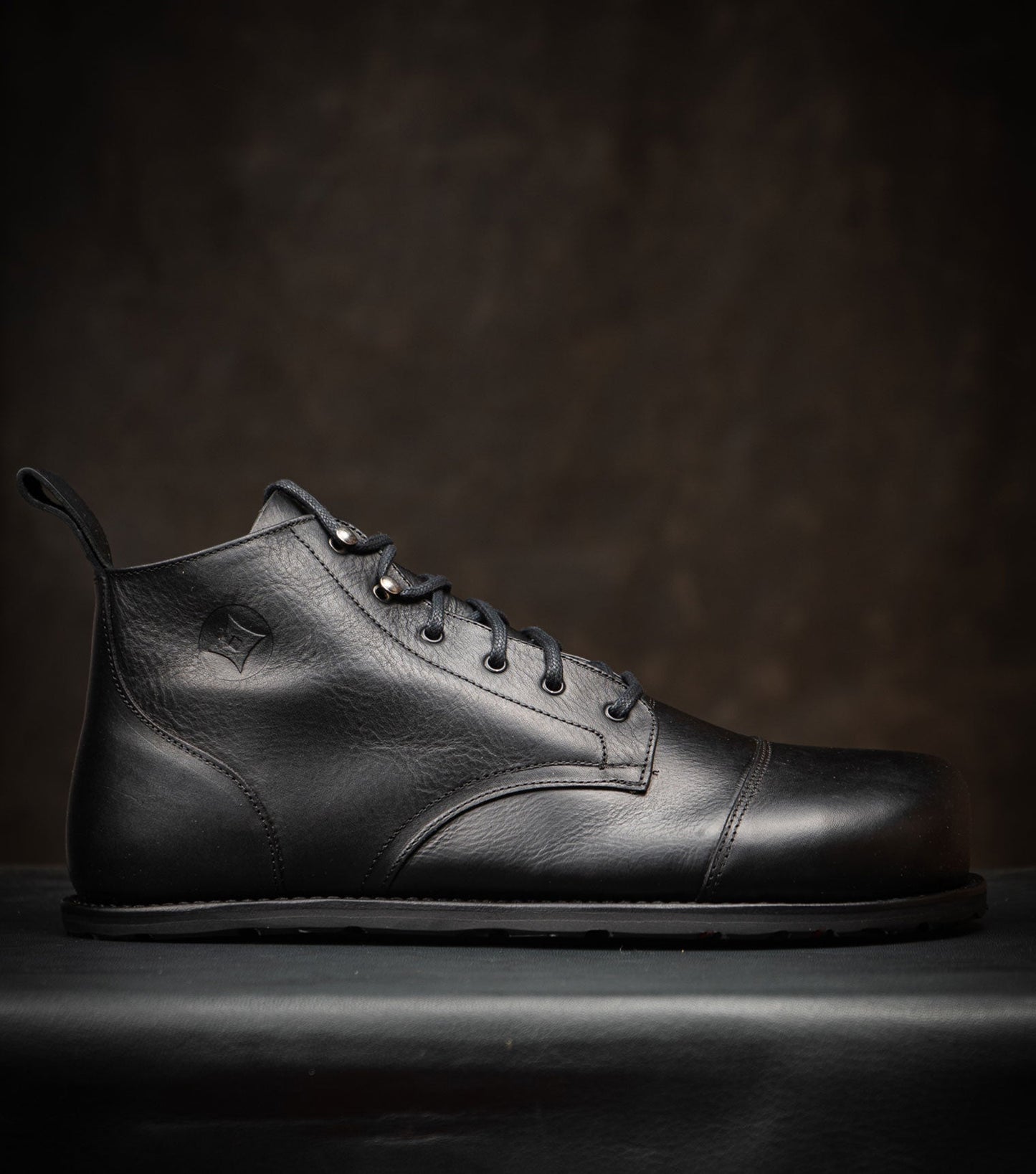 Barefoot Safety Carpenters boots by Gaucho Ninja Barefoot Work Boots with Safety Caps