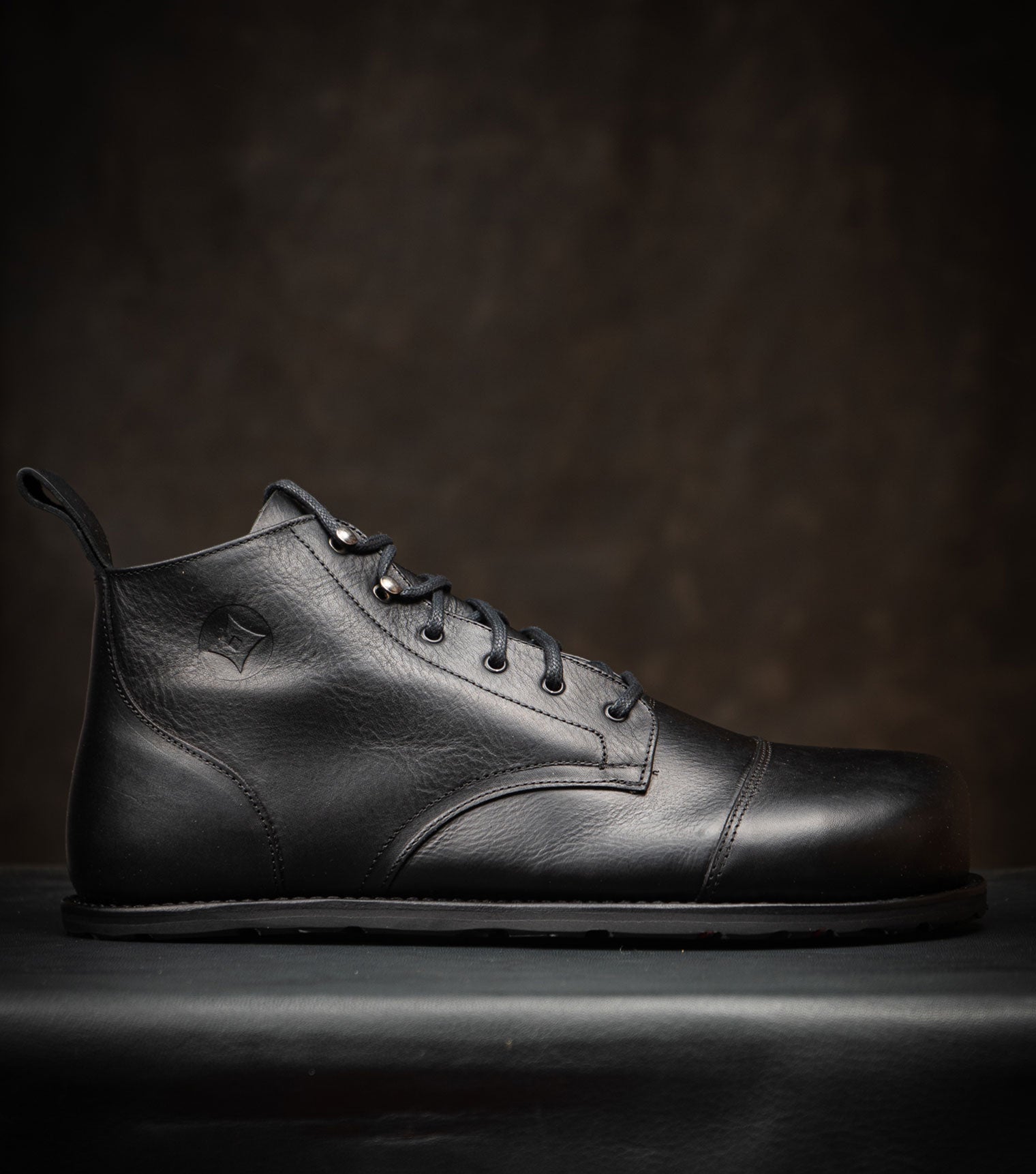 Barefoot Safety Carpenters boots by Gaucho Ninja Barefoot Work Boots with Safety Caps
