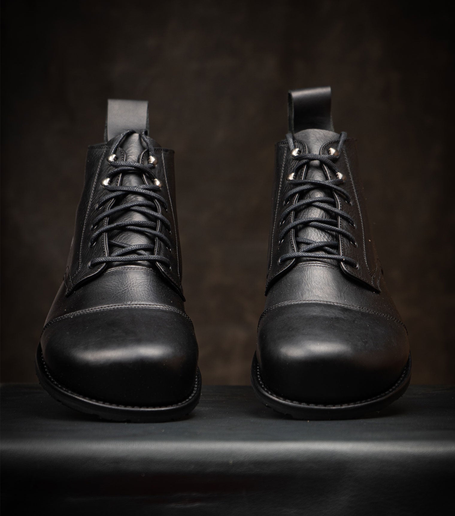 Barefoot Safety Carpenters boots by Gaucho Ninja Barefoot Work Boots with Safety Caps
