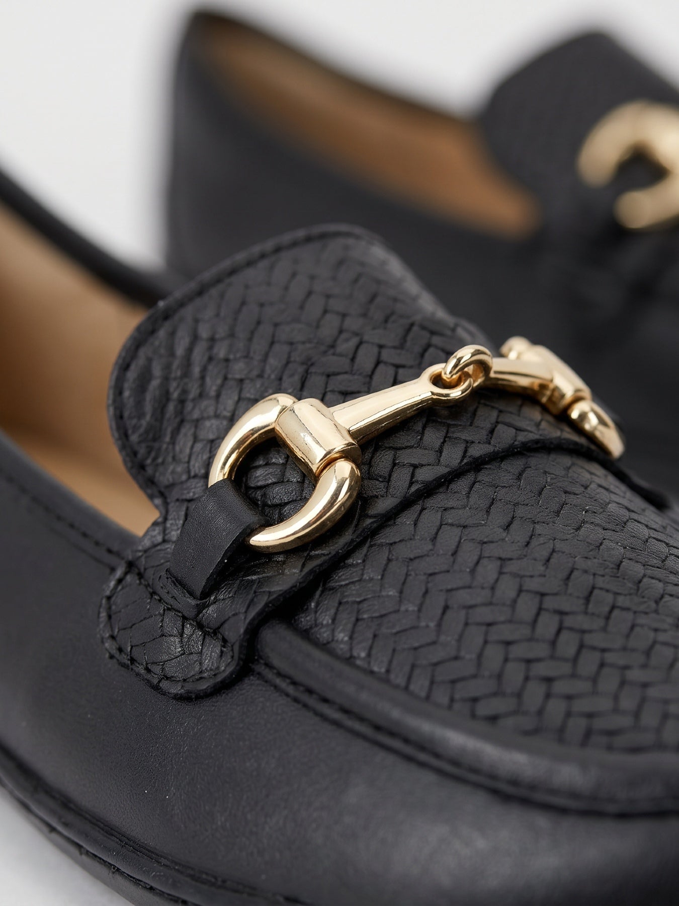 Barefoot Moccasins Be Lenka Divella - Black & Gold