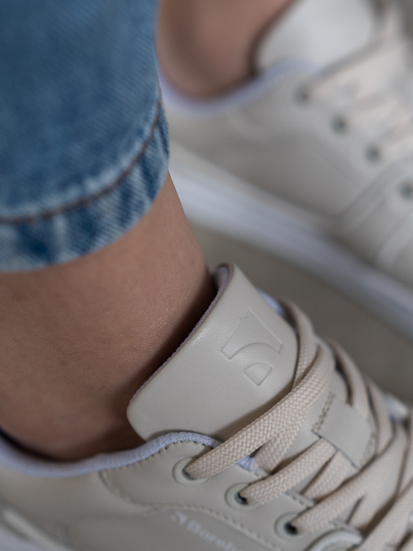 Baskets pieds nus Barebarics Arise - Blanc crème