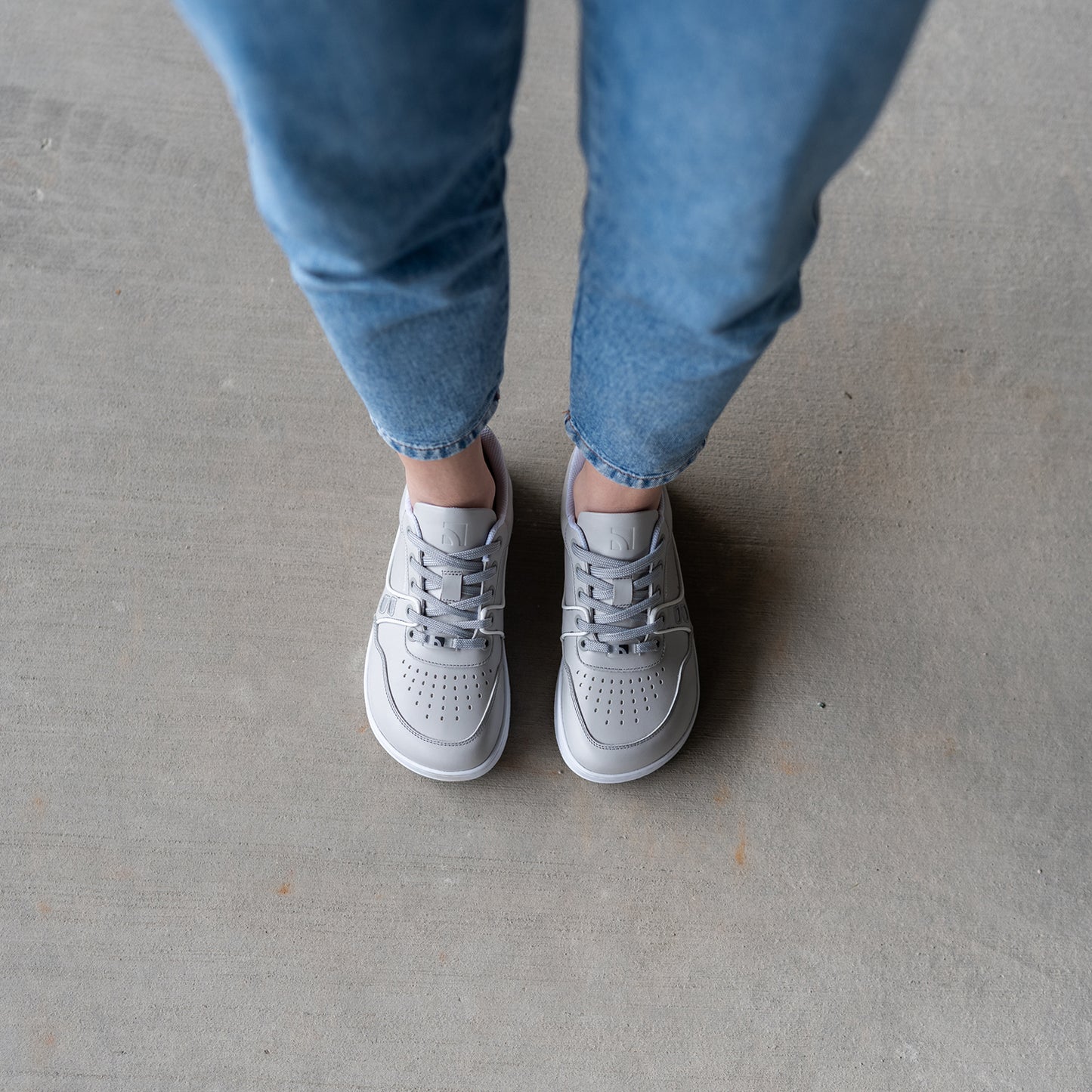 Baskets pieds nus Barebarics Arise - Gris clair