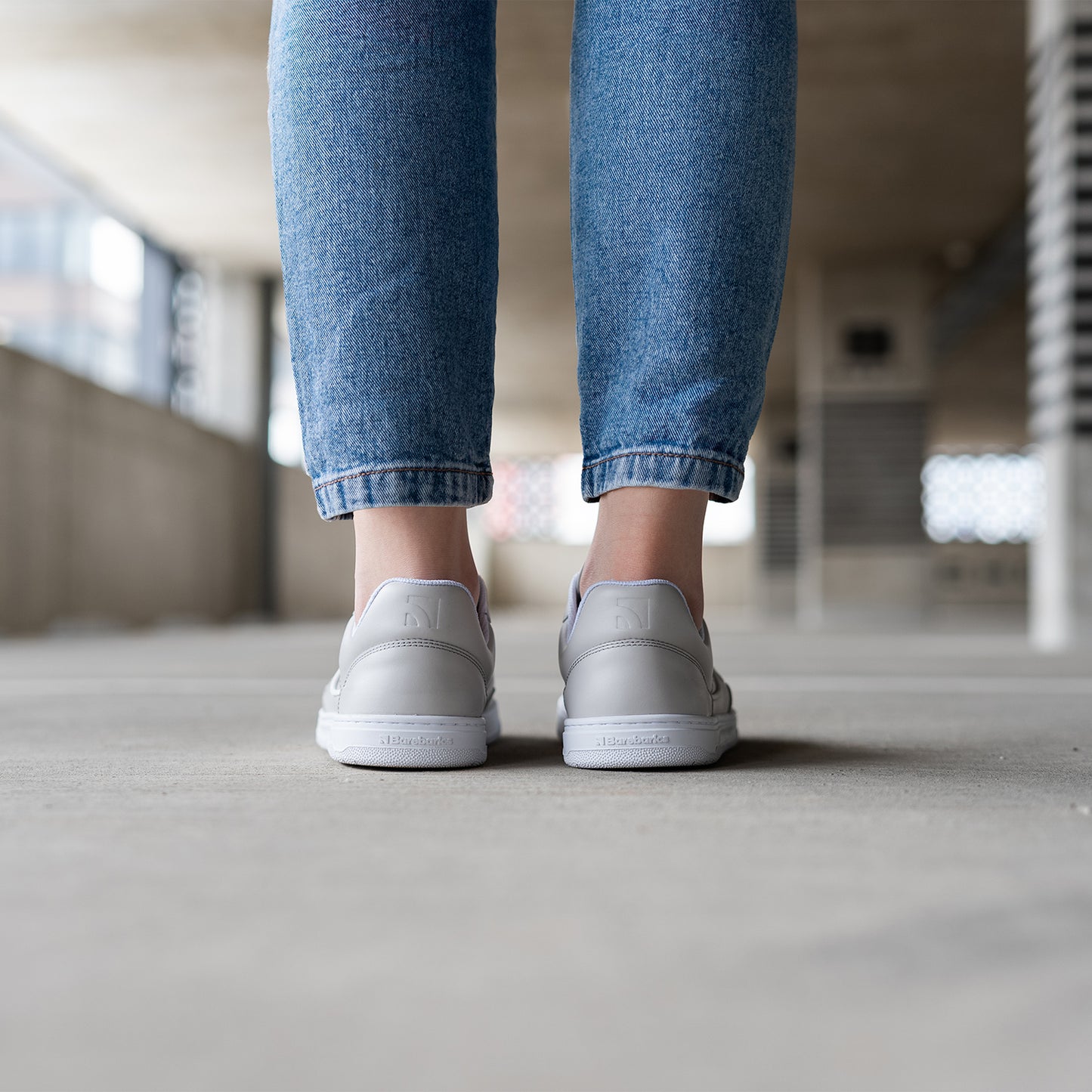 Baskets pieds nus Barebarics Arise - Gris clair