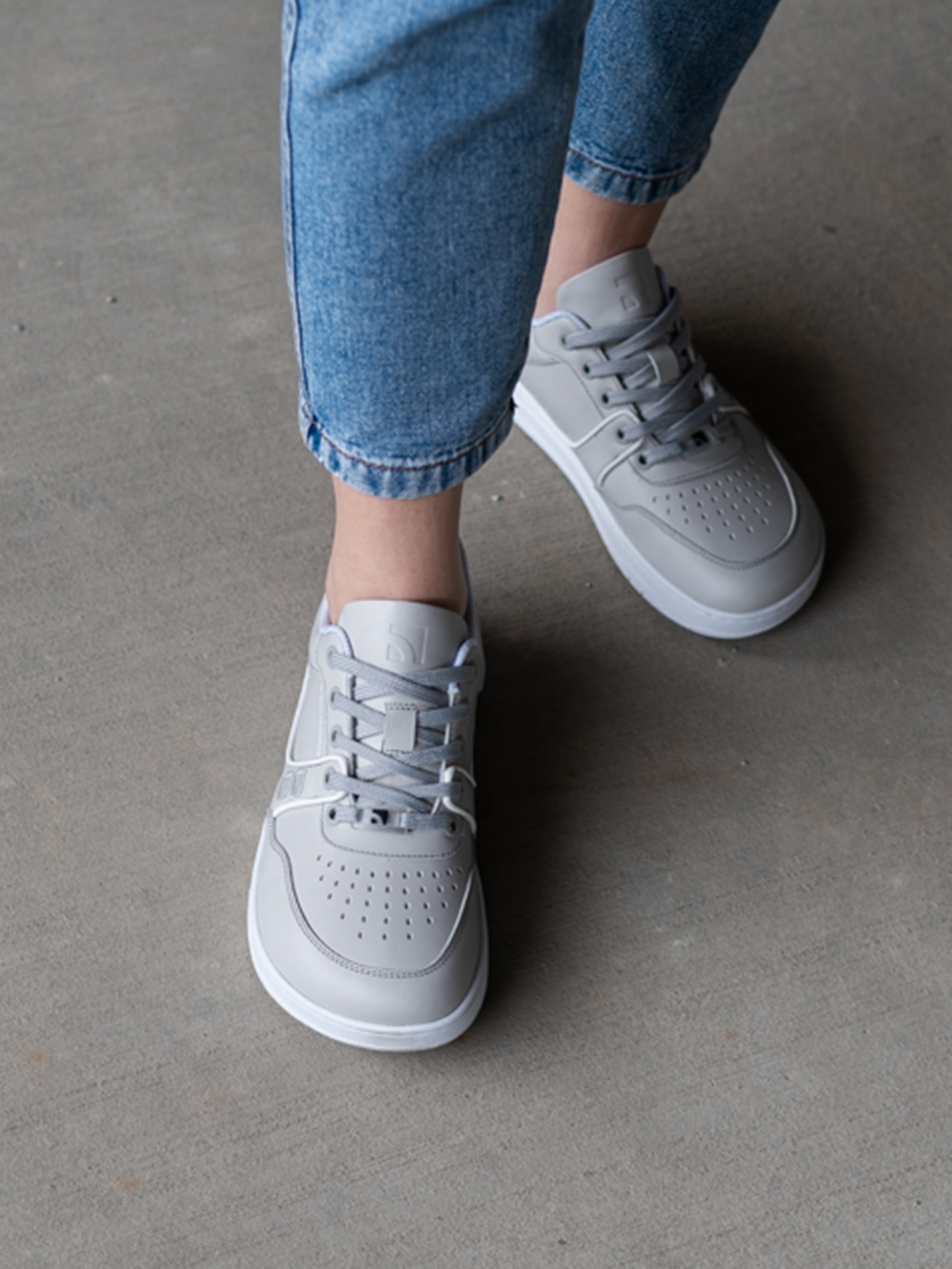 Baskets pieds nus Barebarics Arise - Gris clair
