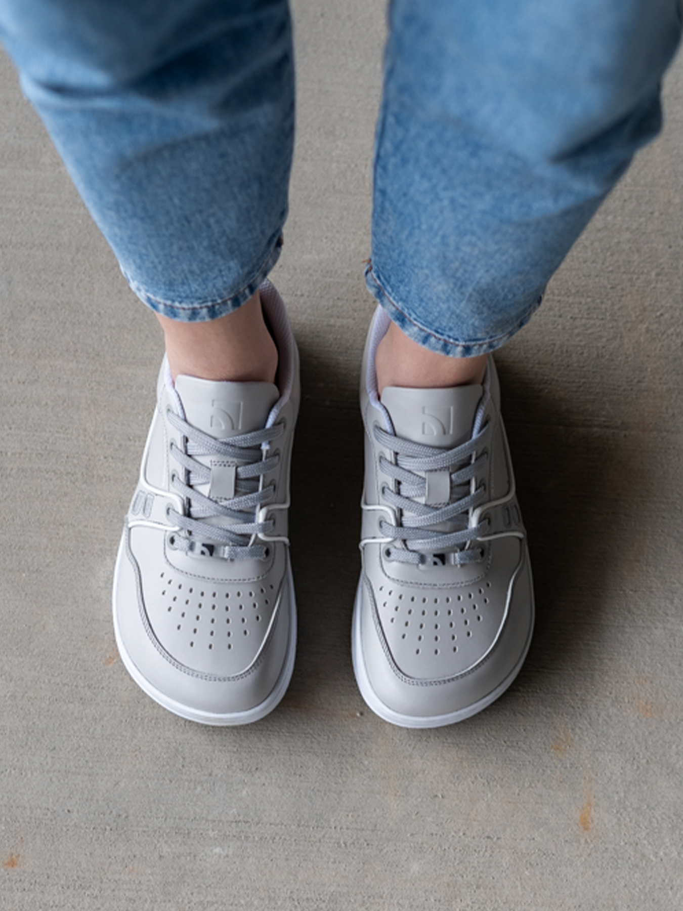 Baskets pieds nus Barebarics Arise - Gris clair