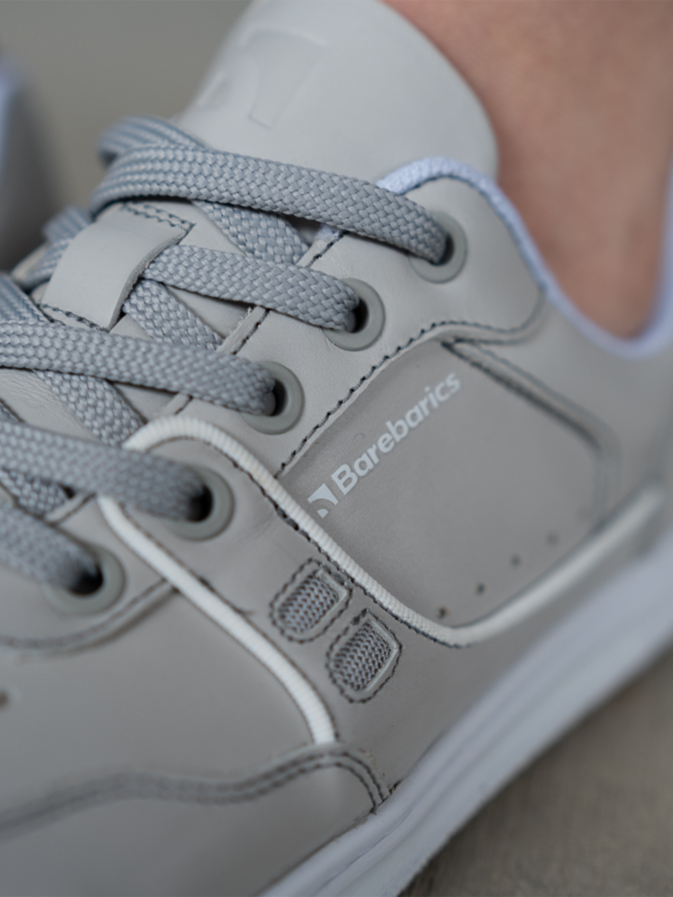 Baskets pieds nus Barebarics Arise - Gris clair