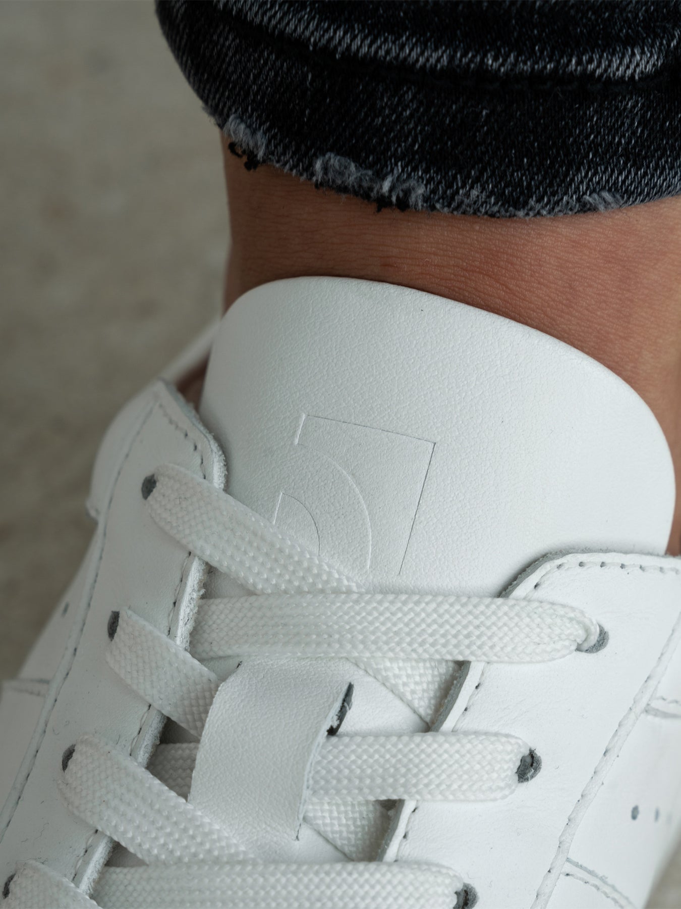 Barefoot Sneakers Barebarics Enigma - All White