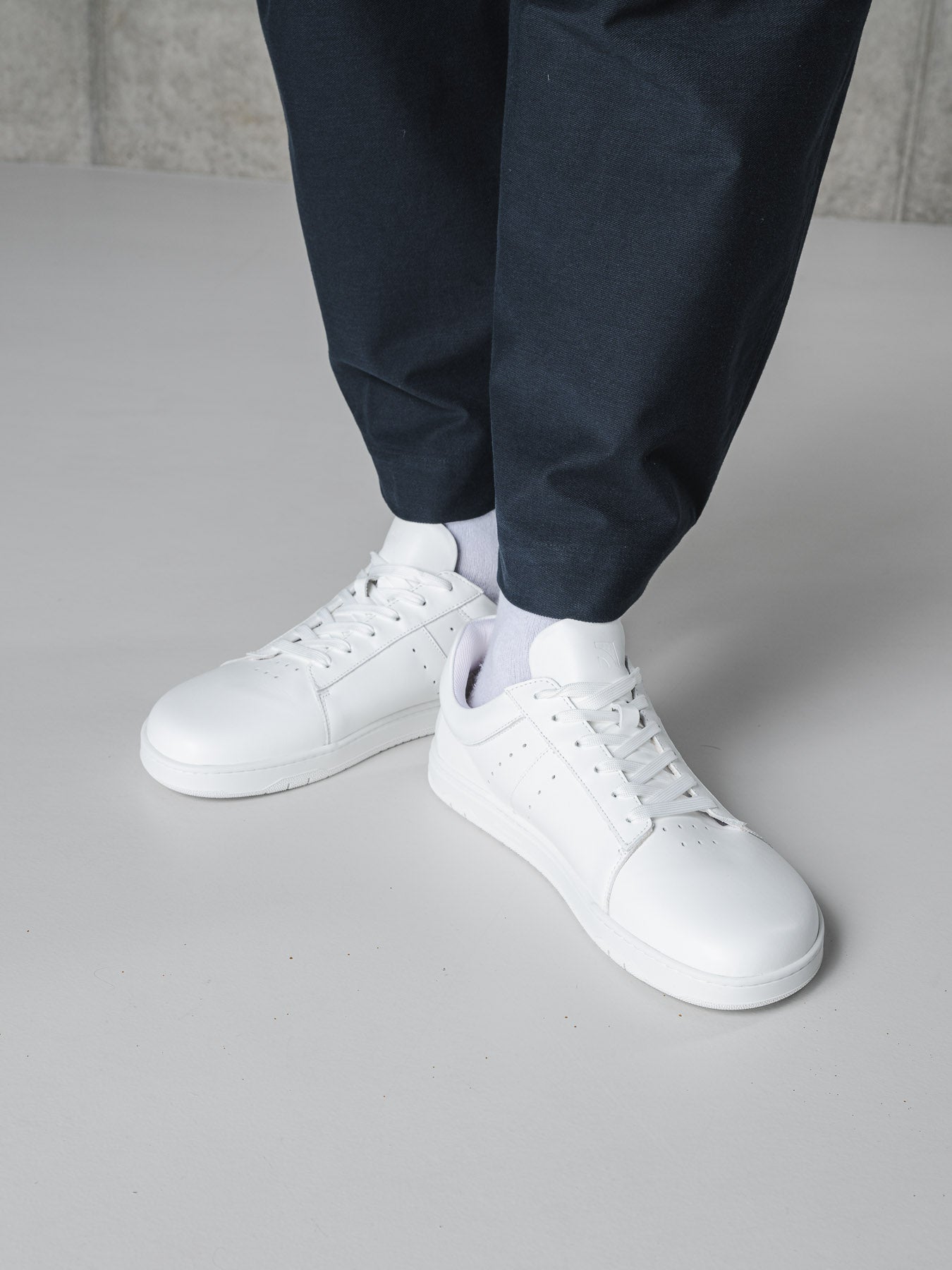 Barefoot Sneakers Barebarics Enigma - All White