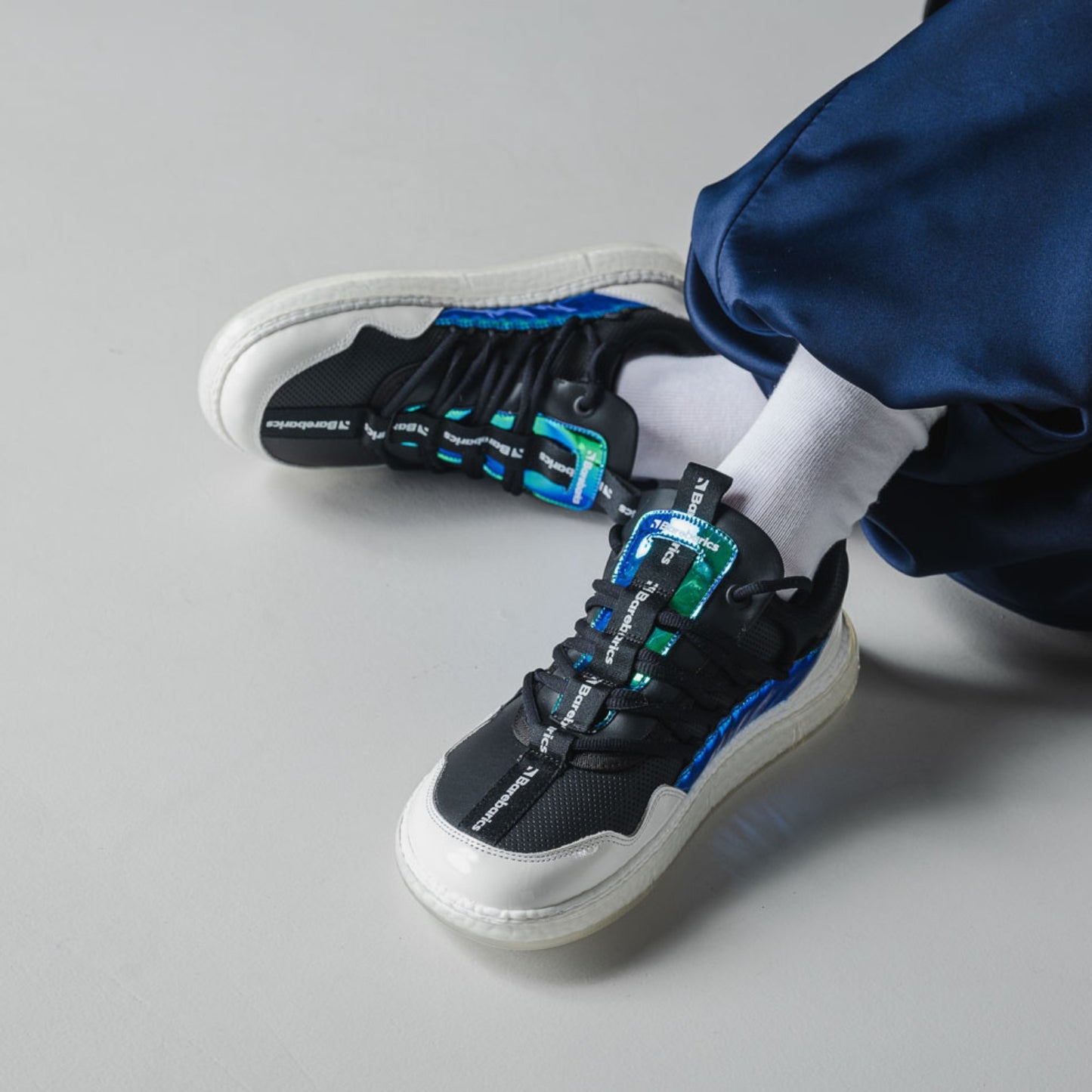 Barefoot Sneakers Barebarics Futura - Iridescent Black