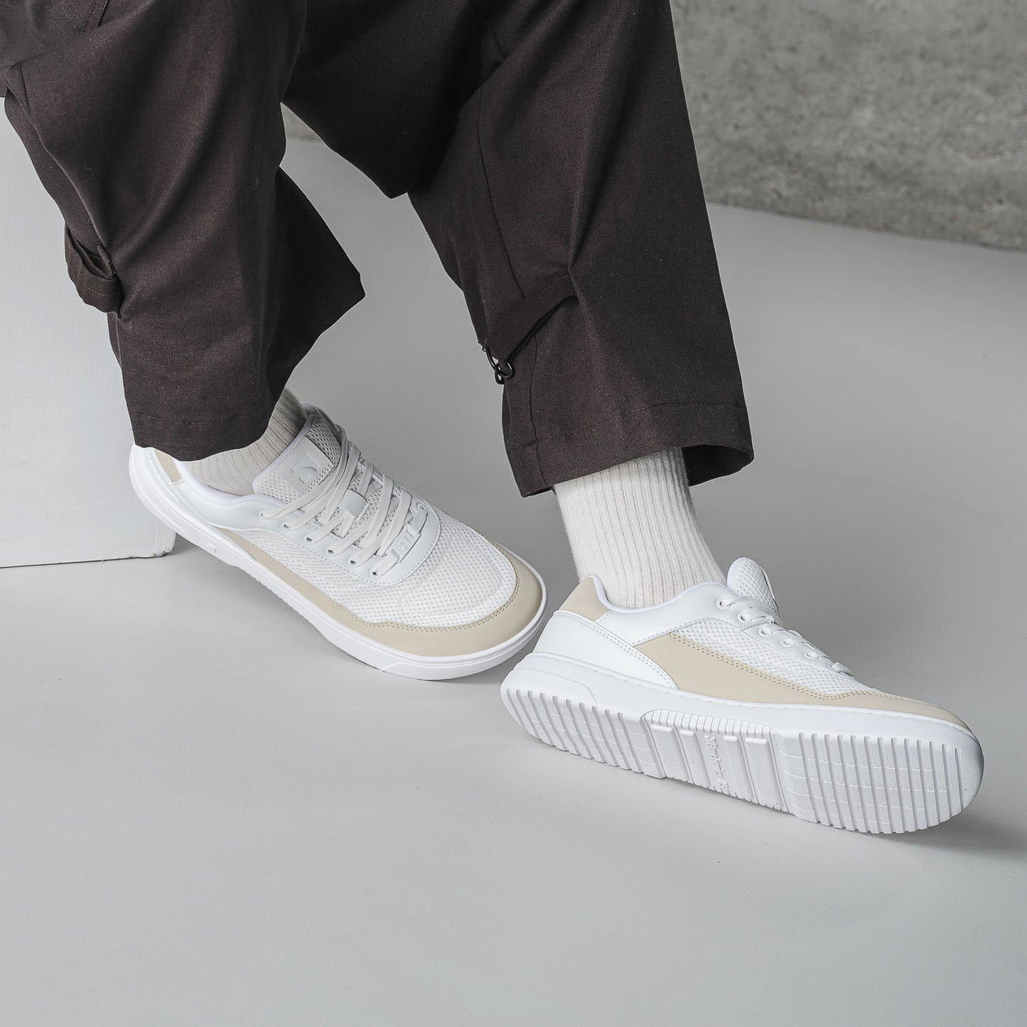Barefoot Sneakers Barebarics Vaporo - White & Beige