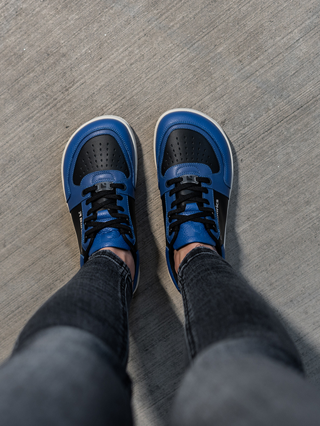 Baskets pieds nus Barebarics Wave - Noir et bleu