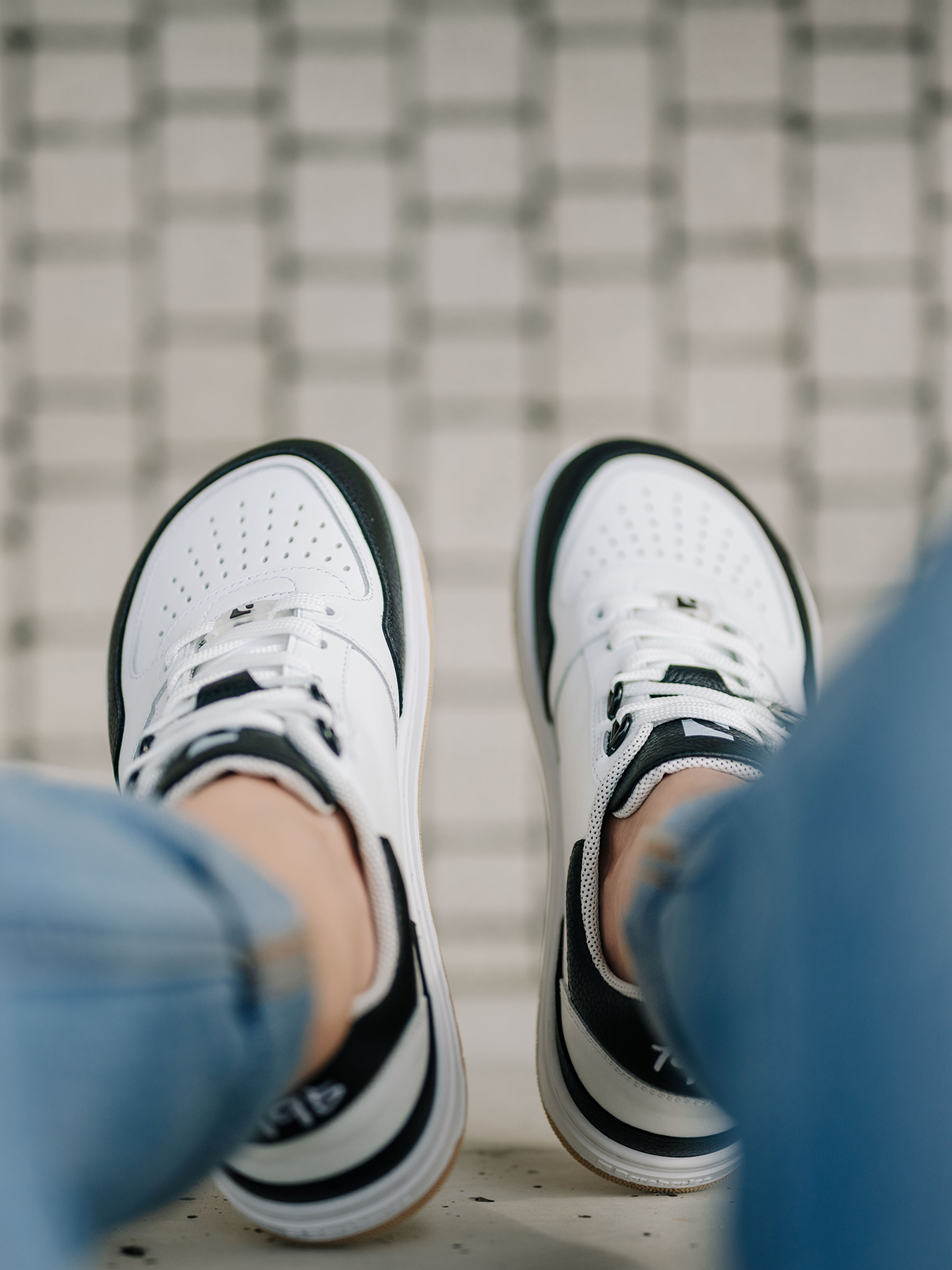 Baskets pieds nus Barebarics Wave - Blanc et noir