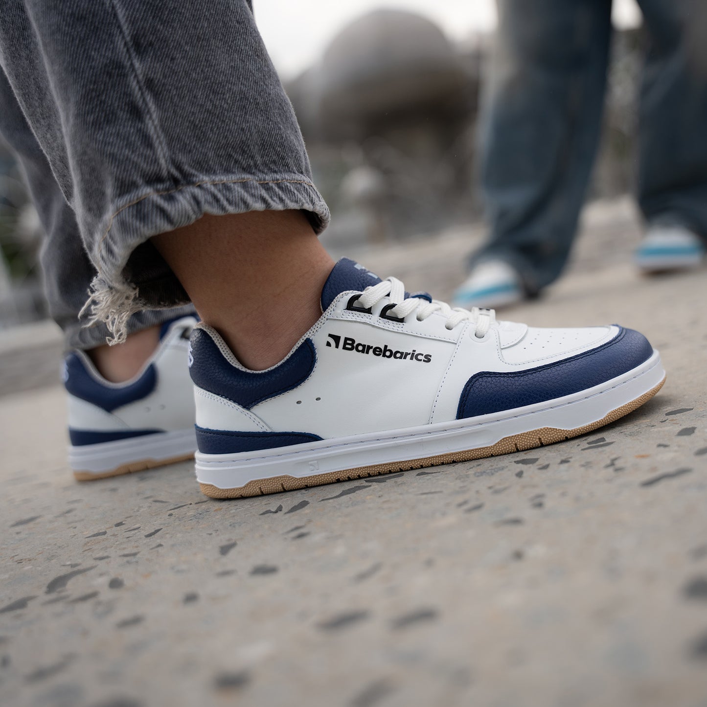 Baskets pieds nus Barebarics Wave - Blanc et bleu foncé