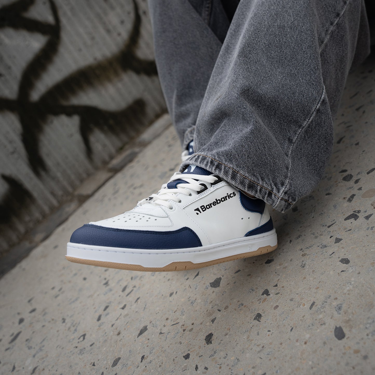 Baskets pieds nus Barebarics Wave - Blanc et bleu foncé