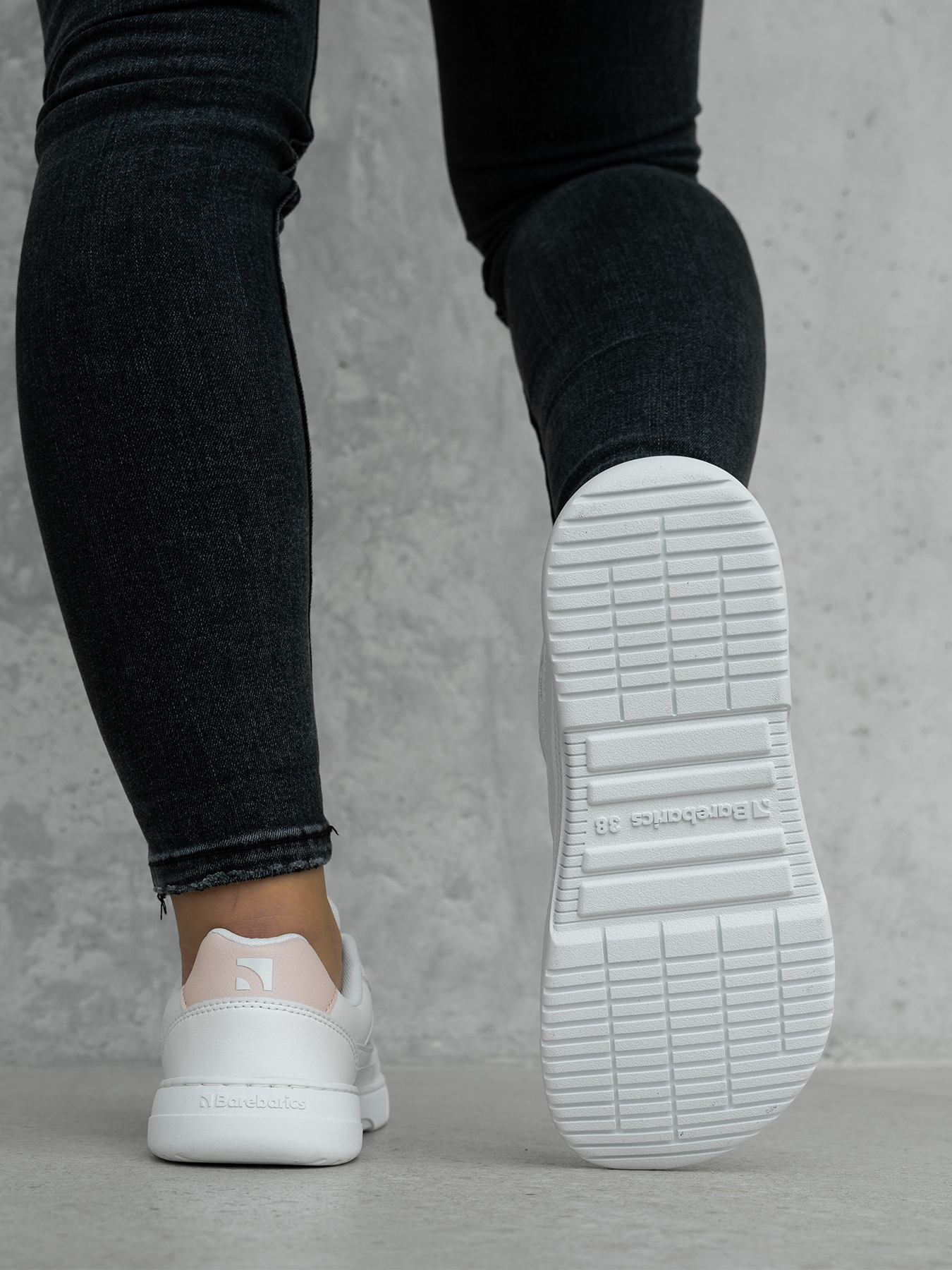 Baskets pieds nus Barebarics Zing - Fresh - Blanc et rose corail