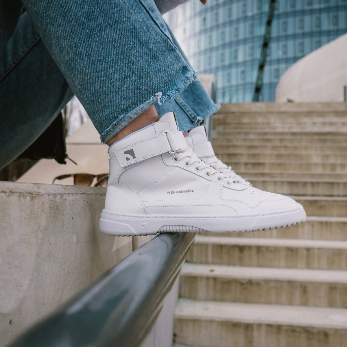Baskets pieds nus Barebarics Zing - Montantes - Blanches - Cuir