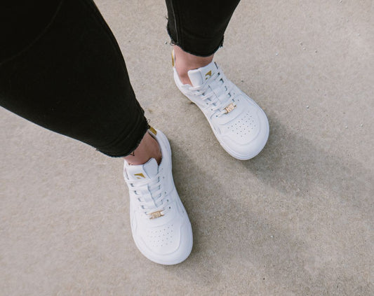 Baskets pieds nus Barebarics Zing - Blanc et or - Cuir