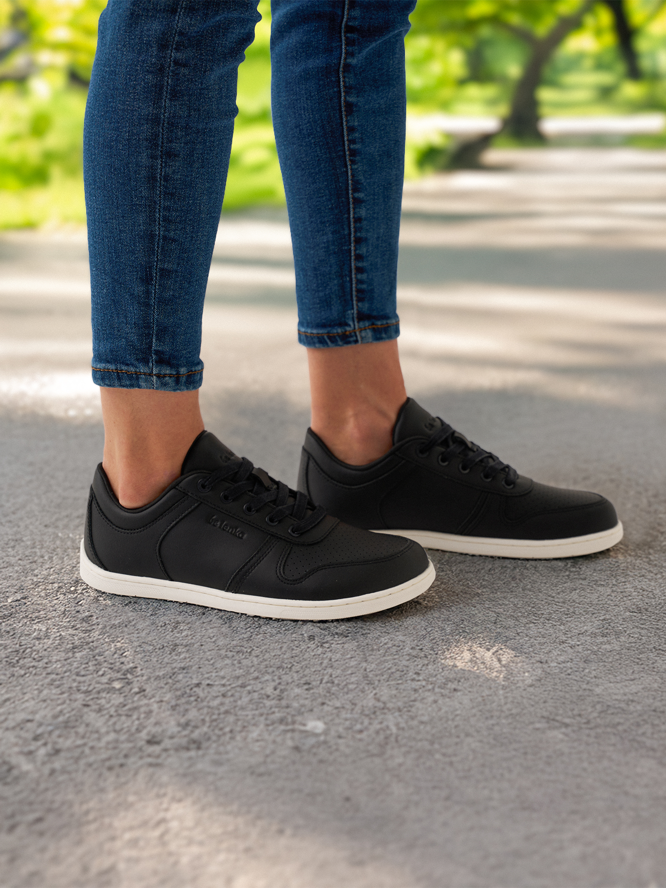 Barefoot Sneakers - Be Lenka Echo - Black & White