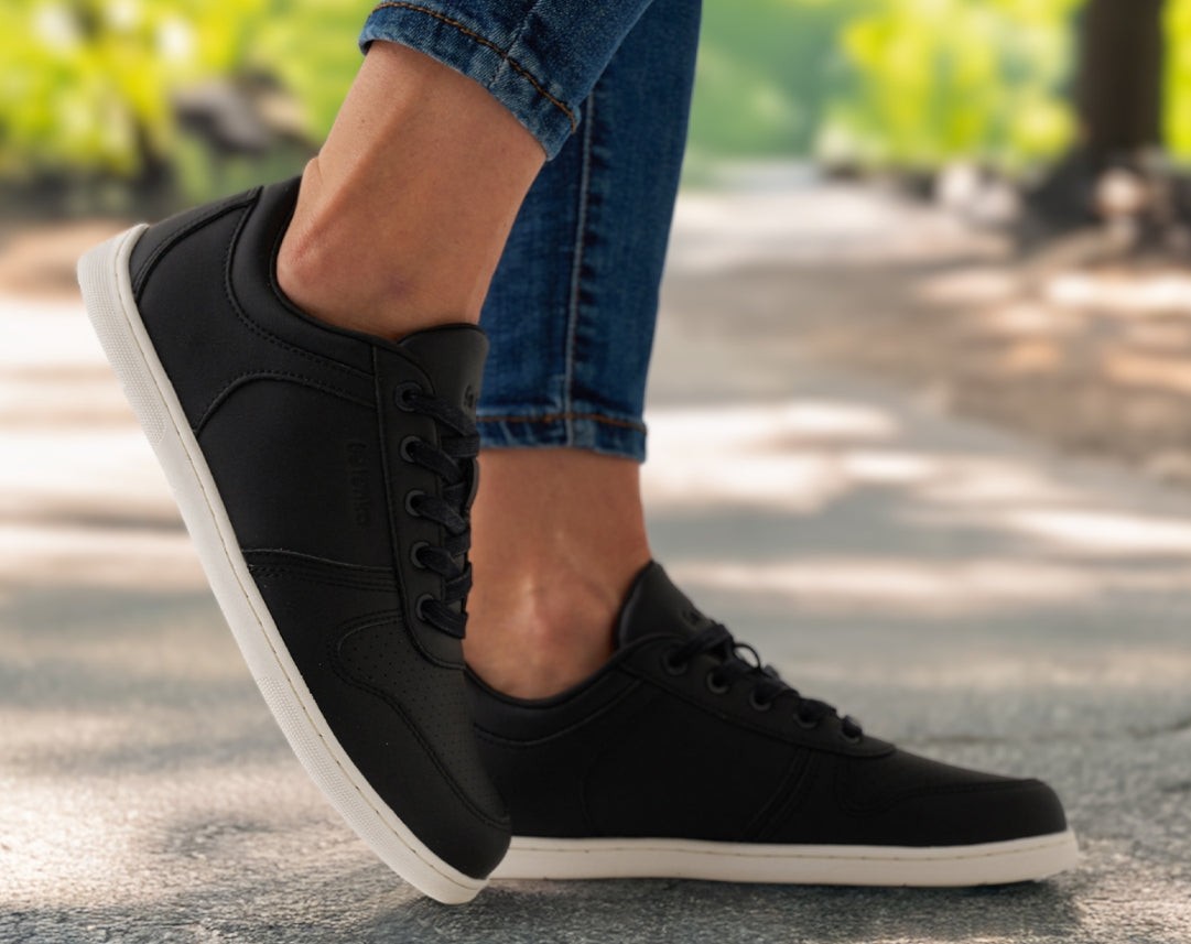 Barefoot Sneakers - Be Lenka Echo - Black & White