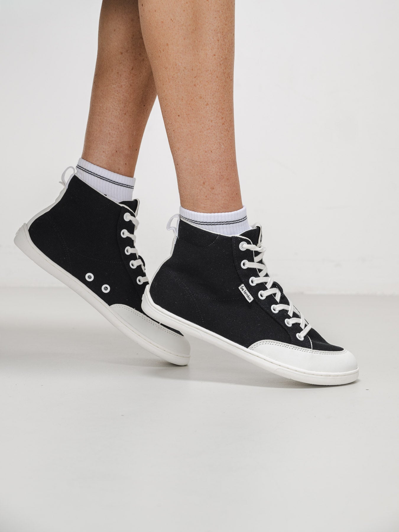 Barefoot Sneakers Be Lenka Rebound - High Top - Black & White