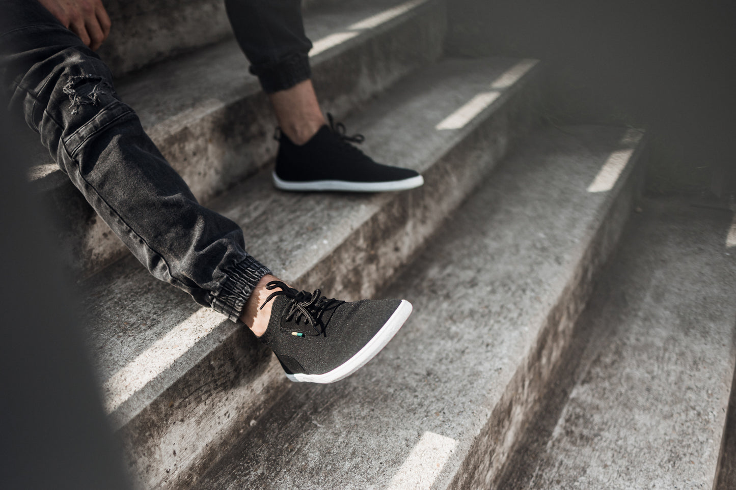 Barefoot Sneakers - Be Lenka Stride - Black & White