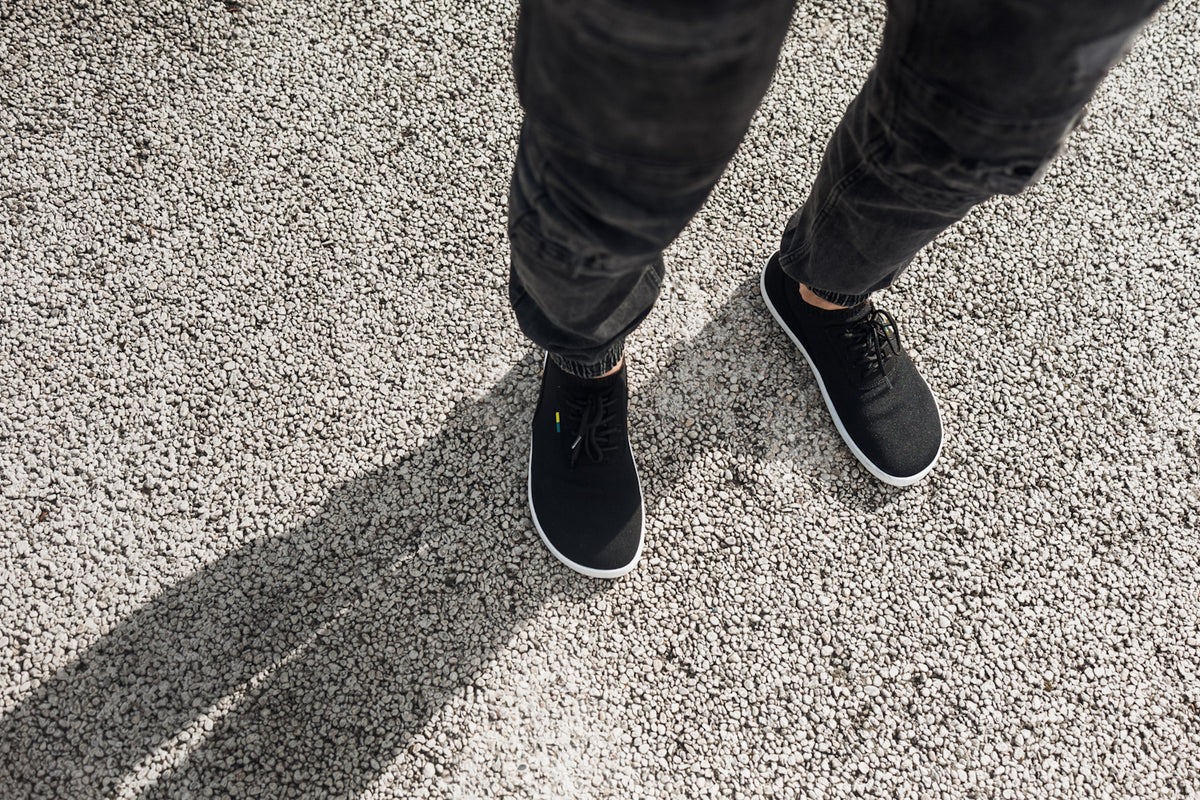 Barefoot Sneakers - Be Lenka Stride - Black & White